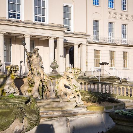 Elliot Oliver - Luxury 2 Bedroom Regency Apartment With Parking & Ev Charger Cheltenham Exterior photo